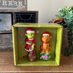 New Grinch and Max Ceramic Salt and Pepper Shaker Set